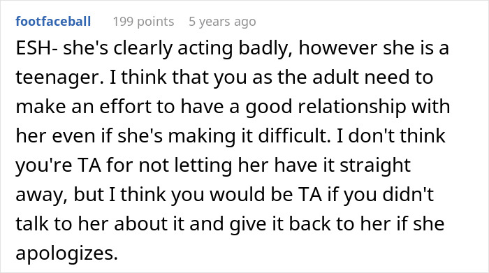 Comment discussing teenager's rude behavior and the importance of accepting dad's girlfriend's gift after apology.