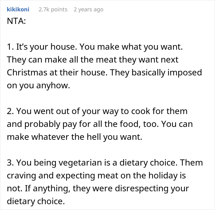 Text post explaining why a vegetarian host did not prepare ham for Christmas and family reactions about dietary choices.