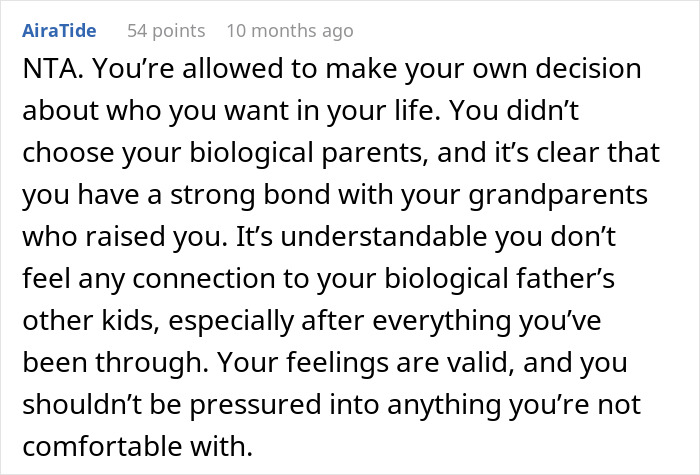 Comment from AiraTide supporting refusing to establish relationship with father's kids, validating personal feelings and boundaries.