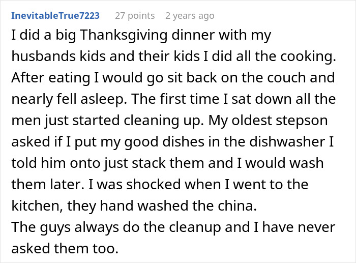 Reddit comment about husband backing out of Thanksgiving meal cleanup, wife calling him out on not helping.