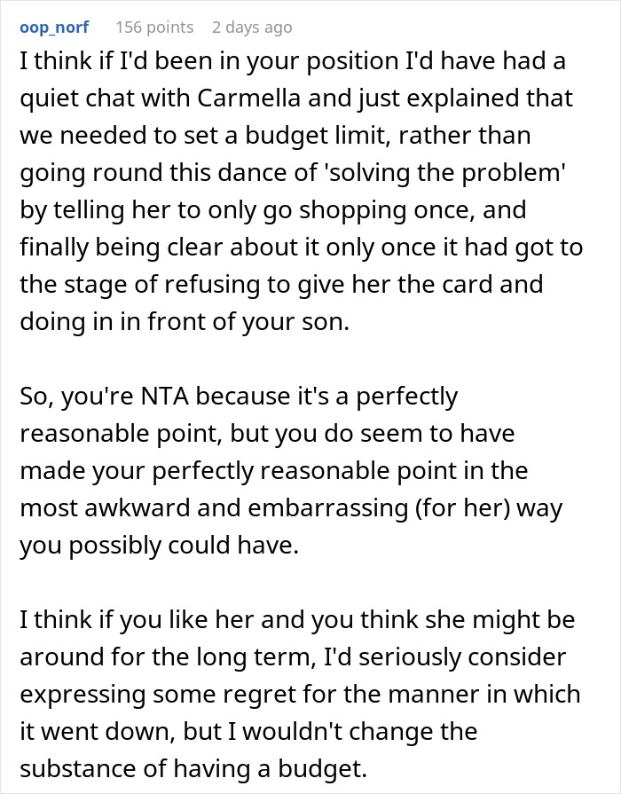 Text post discussing a mom accused of embarrassing son&rsquo;s girlfriend who offered to cook meals, focusing on budget and communication.