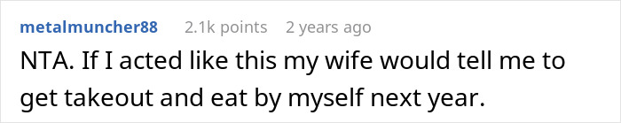 Screenshot of a Reddit comment discussing hubby backing out of deal to help clean up after Thanksgiving meal.