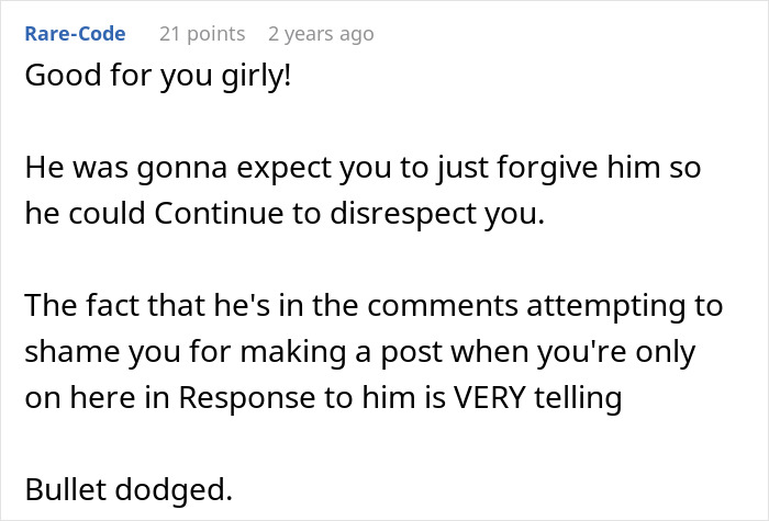 Online argument where guy vents about girlfriend wanting him to close her closet door and she publicly claps back and dumps him