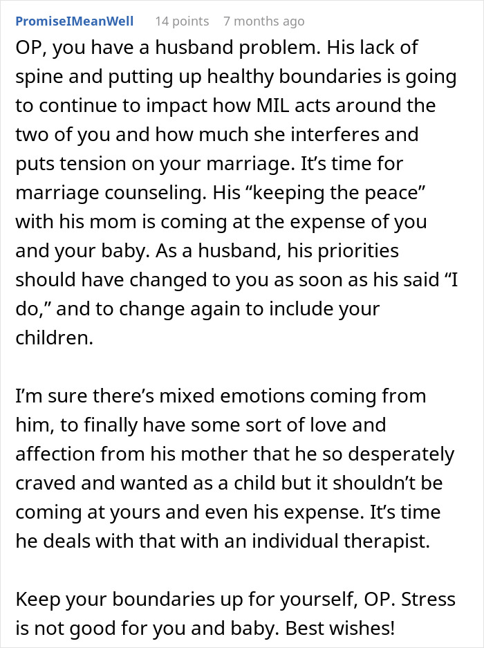 Text post discussing husband&rsquo;s lack of boundaries with mother causing marriage tension and wife considering walking away.