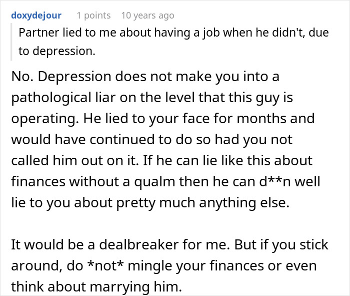 Comment discussing a woman finding out her boyfriend lied about his job, highlighting relationship lies and trust issues.