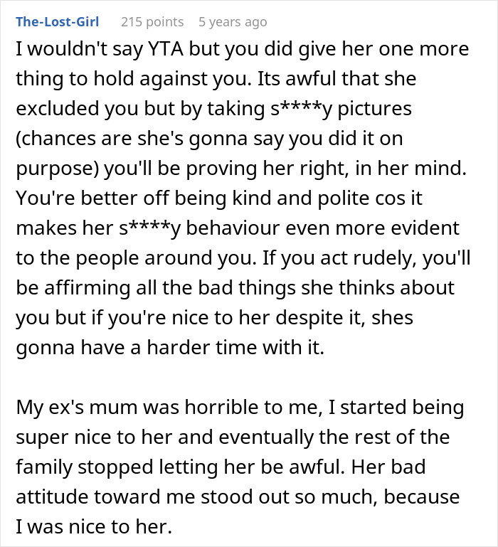 Comment discussing woman taking horrible family pics after homophobic MIL excludes her from photos, highlighting family conflict.