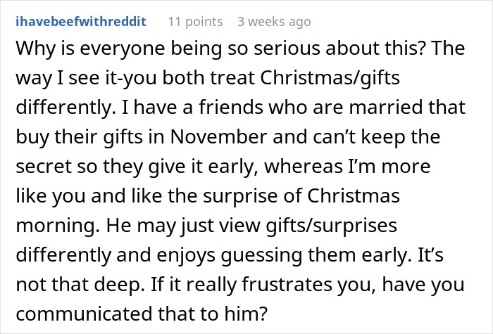 Man pressures girlfriend about PS5 gift for Christmas and ends up disappointed and empty-handed after the confrontation.