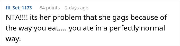 Screenshot of online comment defending guy eating baked potato his way, stating fianc&eacute;e&rsquo;s mother&rsquo;s reaction is her problem.