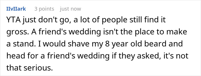 Screenshot of a Reddit comment discussing discomfort caused by a woman's hairy armpits at a wedding event.