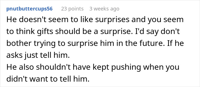 Comment discussing a guy pressuring his girlfriend to reveal if she got him a PS5 for Christmas, leading to disappointment.