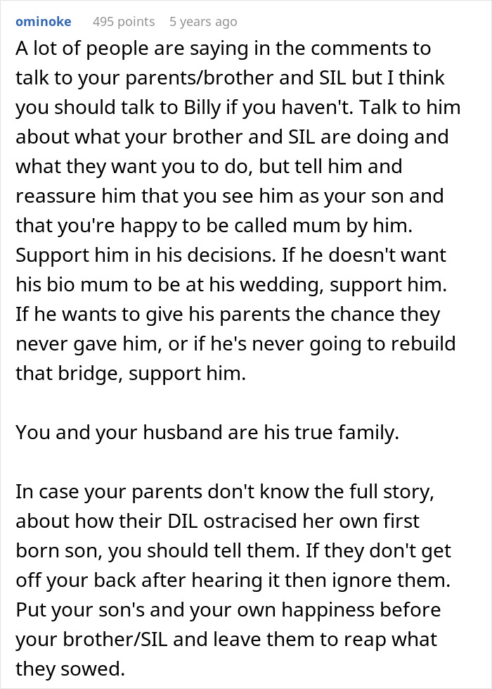 Woman lets nephew call her mom, causing biological mom to lose it and demand she stops the nickname.