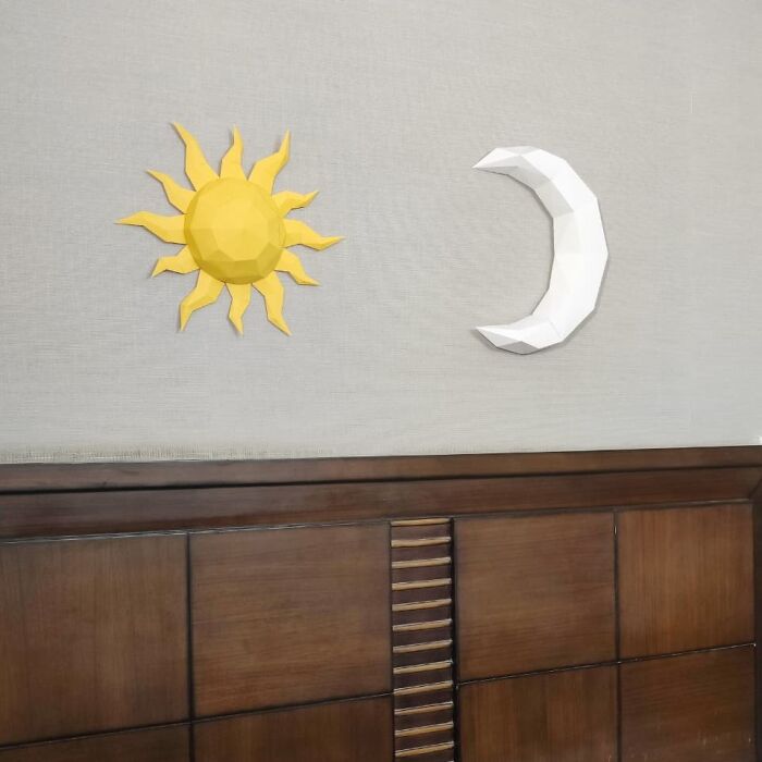 I Couldn’t Find Affordable Wall Art, So I Designed A Low-Poly “Sun & Moon” Out Of Paper