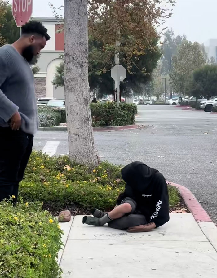 Homeless Nickelodeon Child Star Tylor Chase Hospitalized After "Devastating" Hotel Twist