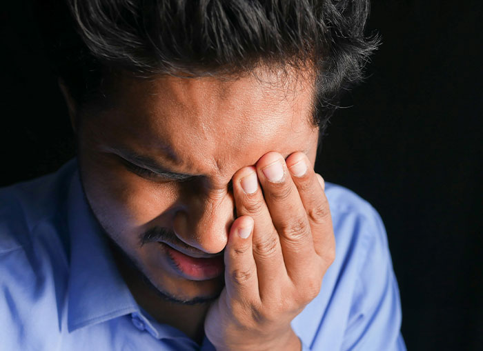 35 “Is Anyone Here A Doctor?” Stories That Went From Zero To Chaos Fast