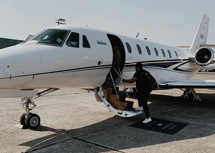 54 Former Cult Members Reveal The Exact Moment They Knew Their Group Was A Real Cult