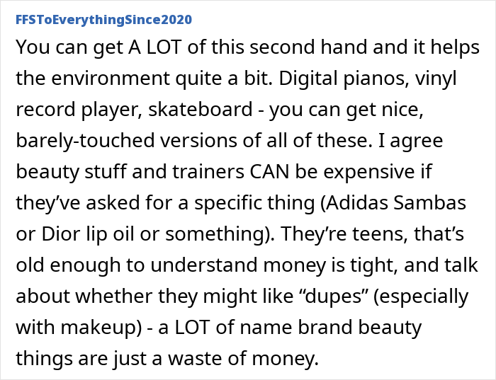 Text post from user FFSToEverythingSince2020 sharing tips on buying secondhand items and budgeting for teens.