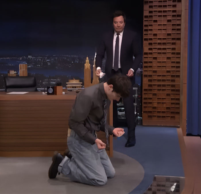 Noah Schnapp scene recreation mocked during late night show amid Stranger Things season backlash. Noah Schnapp scene recreation mocked during late night show amid Stranger Things season backlash.