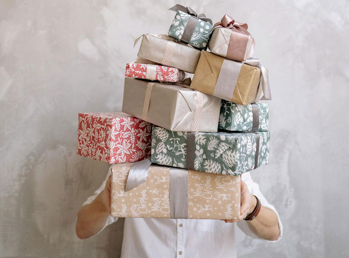 Mom Of 3 Under Fire After She Shares What She Got For Her 12-Year-Old Daughter For Christmas Mom Of 3 Under Fire After She Shares What She Got For Her 12-Year-Old Daughter For Christmas