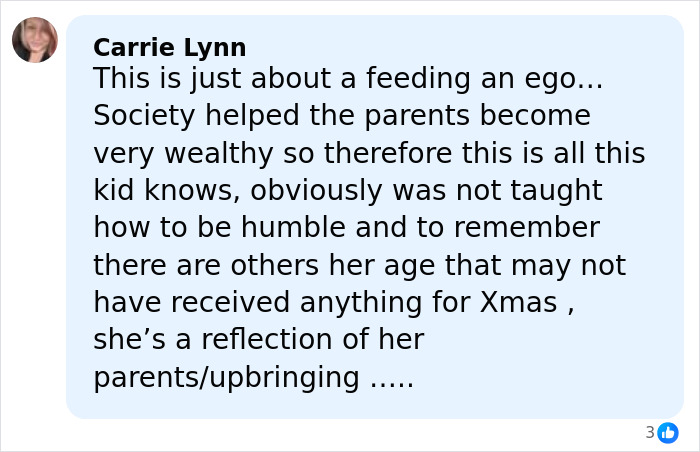 Comment from Carrie Lynn criticizing Kourtney Kardashian and Travis Barker for an intimate gift to his daughter.