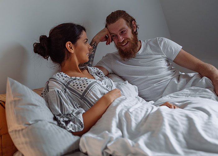 Women Online Roast Men Who Say They Prefer The “No Makeup Look,” Here Are The 51 Best Posts