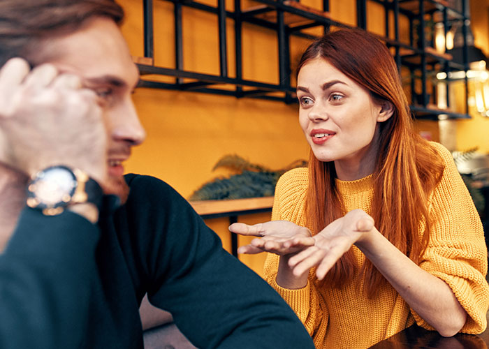 Women Online Roast Men Who Say They Prefer The “No Makeup Look,” Here Are The 51 Best Posts