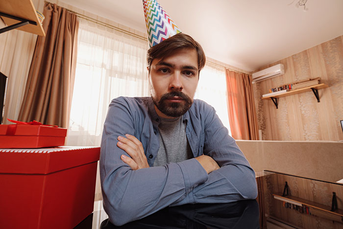 Wife Matches Hubby’s Minimum Effort In Marriage, He Loses It, Accuses Her Of Cheating Wife Matches Hubby’s Minimum Effort In Marriage, He Loses It, Accuses Her Of Cheating