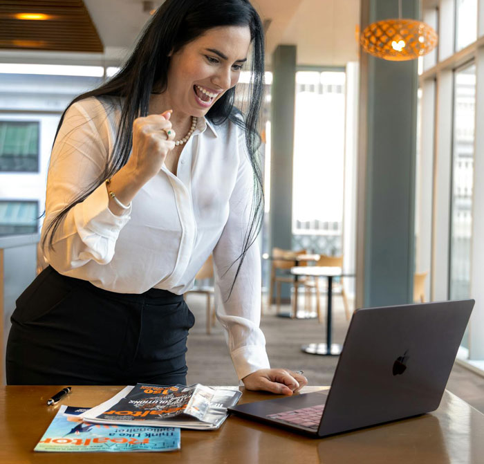 Man Leaves Wife Of 10 Years For Younger Woman, Panics When Divorce Takes An Unexpected Turn