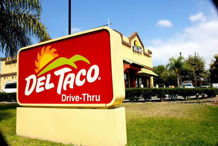 43 Work Experiences That Made People Lose All Will To Be Polite