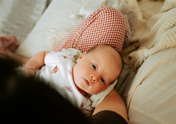 Woman Leaves Newborn With Husband After He Prioritizes His Mother Woman Leaves Newborn With Husband After He Prioritizes His Mother