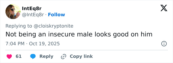 Screenshot of a social media post commenting on Alexander Skarsg&aring;rd breaking his silence on orientation after viral men and women comment.