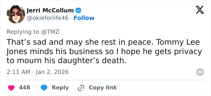 Screenshot of a tweet expressing condolences and mentioning Tommy Lee Jones mourning his daughter Victoria’s death.