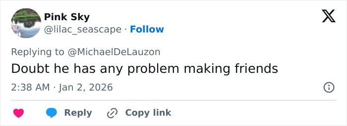 Tweet from user Pink Sky expressing doubt about someone having trouble making friends, related to Mar-a-Lago guest rule enforcement.