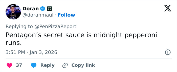Tweet by user Doran mentioning Pentagon pizza spike with midnight pepperoni runs during Venezuela attack theory discussion.