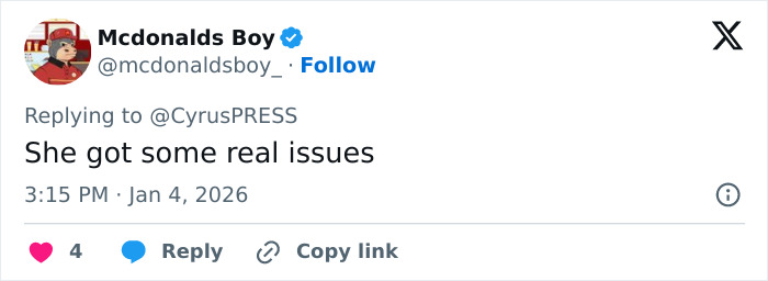Twitter user Mcdonalds Boy replying to CyrusPRESS with a comment on Miley Cyrus pushing back at photographers.
