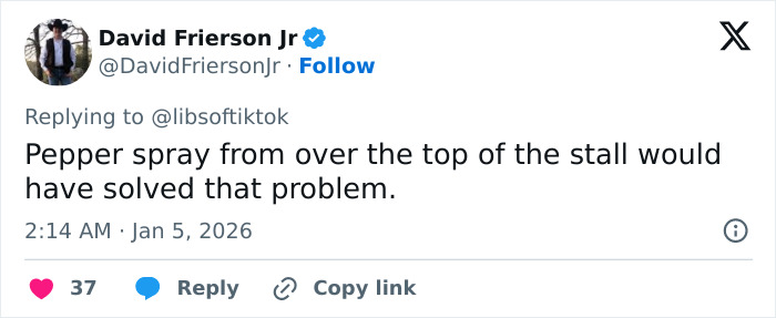 Screenshot of a tweet discussing a transphobic Planet Fitness bathroom incident and locker room gender policies debate. Screenshot of a tweet discussing a transphobic Planet Fitness bathroom incident and locker room gender policies debate.