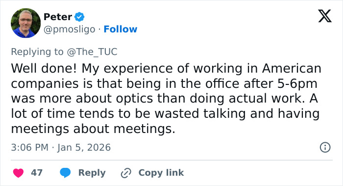 Tweet from Peter sharing experience about American work culture and office hours after 5PM, reflecting Dutch worker reality check.