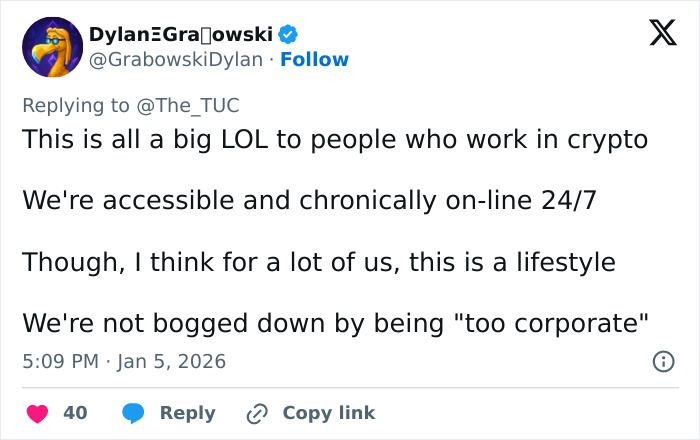 Screenshot of a tweet discussing work culture, highlighting a Dutch worker giving an annoyed American boss a reality check.