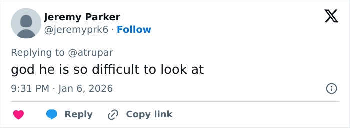 Tweet by Jeremy Parker expressing difficulty looking at a post, highlighting reactions to Trump's hair turning pink.