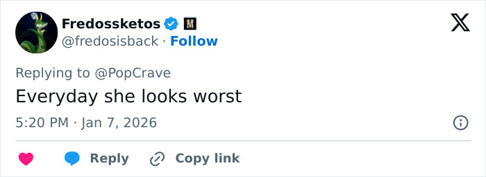 Screenshot of tweet reading Everyday she looks worst about Wicked set photo, showing user handle and timestamp