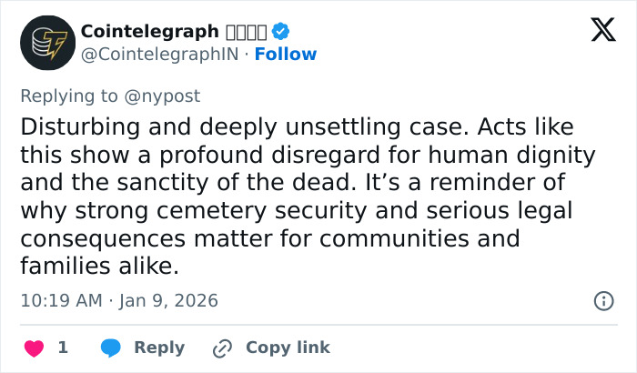 Tweet screenshot discussing a chilling discovery of a skull in a man’s car and its impact on authorities. Tweet screenshot discussing a chilling discovery of a skull in a man’s car and its impact on authorities.