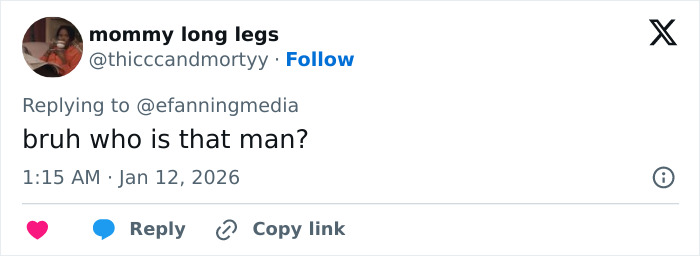 Elle Fanning at Golden Globes in electric head look, sparking mixed fan reactions on social media.