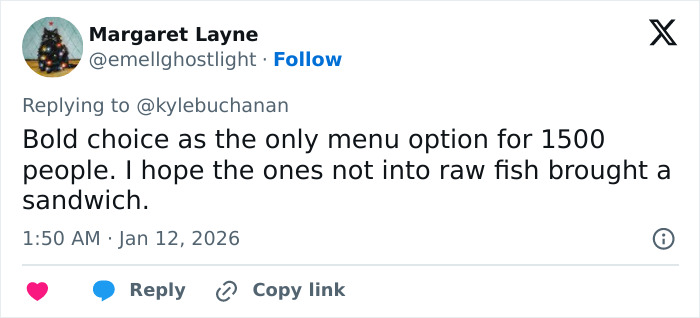 Tweet about the Golden Globes food menu surprising fans with DoorDash availability for event attendees. Tweet about the Golden Globes food menu surprising fans with DoorDash availability for event attendees.