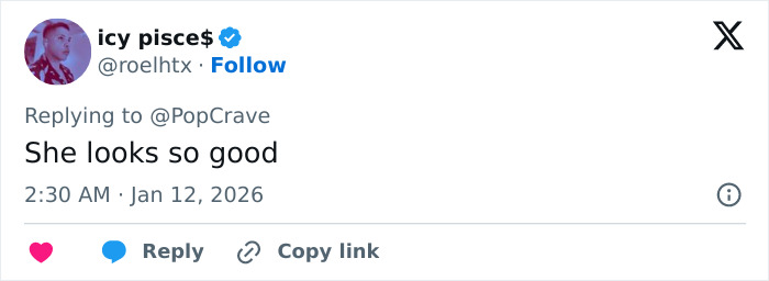 Screenshot of a tweet praising Jennifer Lopez’s Golden Globes look amid ageist backlash on social media. Screenshot of a tweet praising Jennifer Lopez’s Golden Globes look amid ageist backlash on social media.