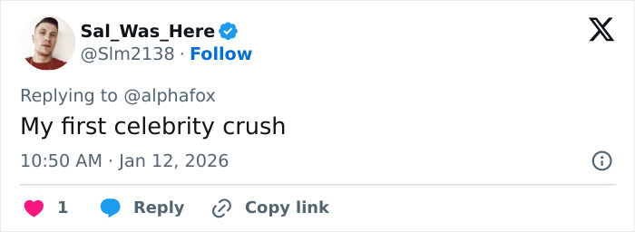 Tweet by user Sal_Was_Here mentioning a celebrity crush, related to Alicia Silverstone glitching at the Golden Globes viral moment.