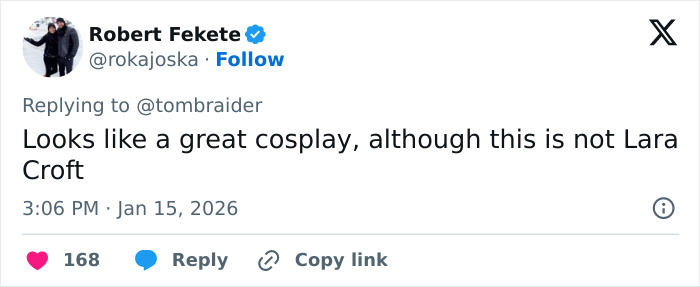 Tweet reacting to Sophie Turner's ripped Lara Croft transformation for Tomb Raider, calling it cosplay but not Lara Croft.