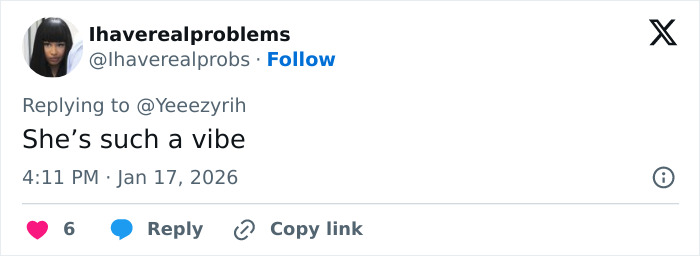 Tweet from user discussing Bianca Censori&rsquo;s unexpected talent, highlighting the phrase she&rsquo;s actually wearing pants.