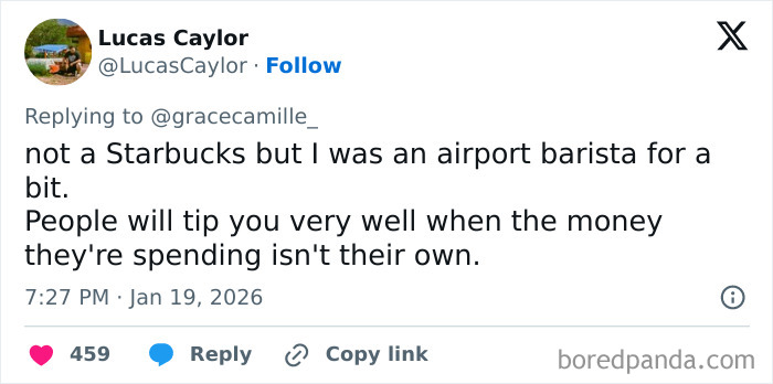 Tweet from a former airport barista explaining why airport barista jobs are challenging and people tip differently in airports.