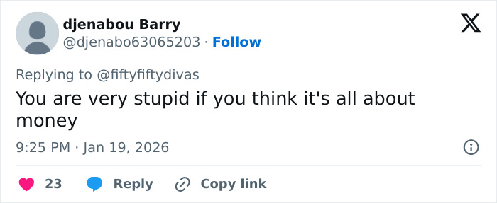 Tweet from djenabou Barry responding to a family feud discussion involving Brooklyn Beckham, highlighting strong opinions online.