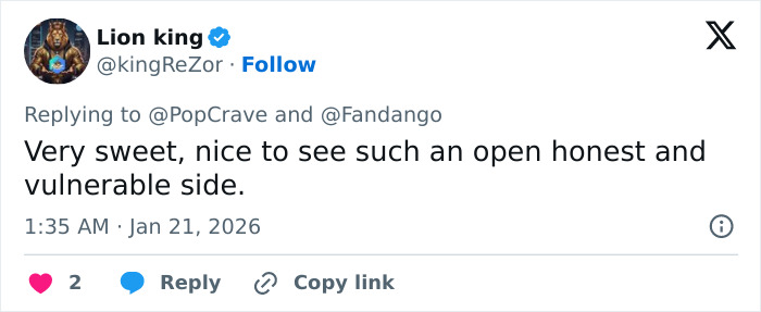 Tweet from Lion king responding to PopCrave and Fandango about Margot Robbie&rsquo;s on-set relationship with Wuthering Heights co-star Jacob Elordi.