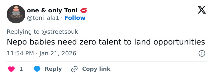 Screenshot of a tweet roasting Jaden Smith over his debut Christian Louboutin collection mentioning Black Brooklyn Beckham. Screenshot of a tweet roasting Jaden Smith over his debut Christian Louboutin collection mentioning Black Brooklyn Beckham.
